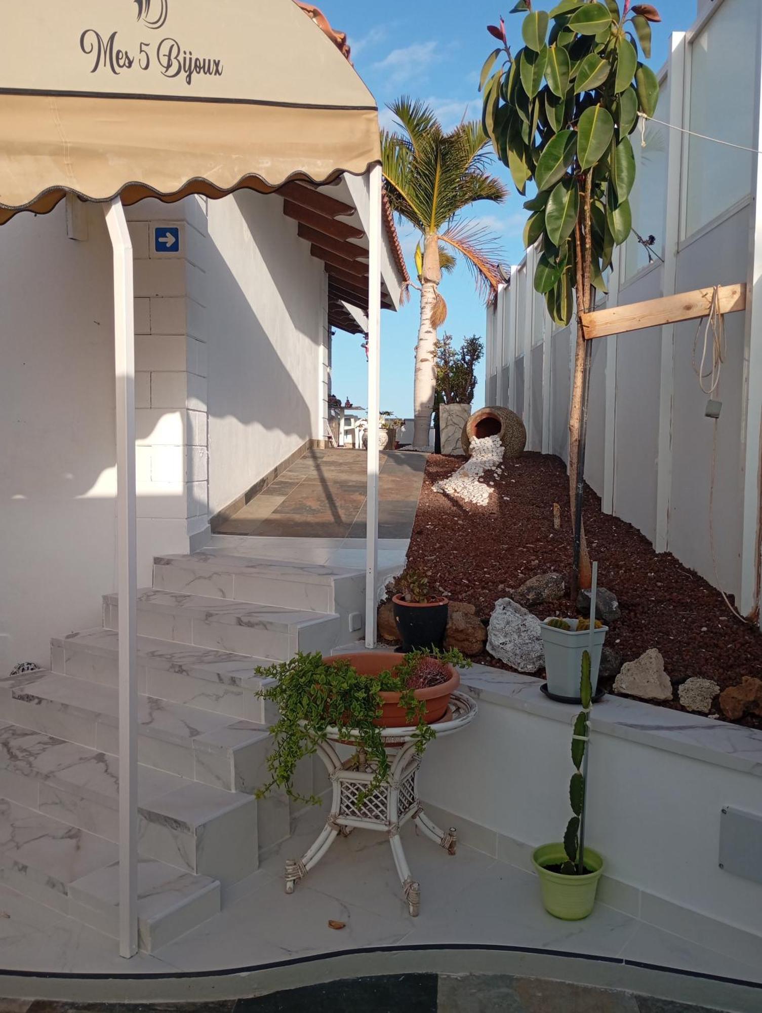 Mes 5 Bijoux Aparthotel Arona (Tenerife)